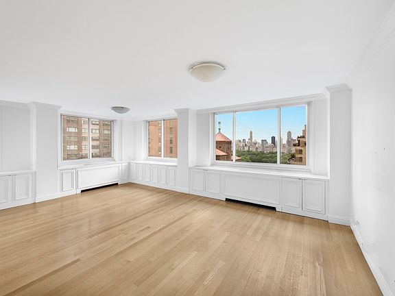 5th image of 30 W 63rd St APT 19P
