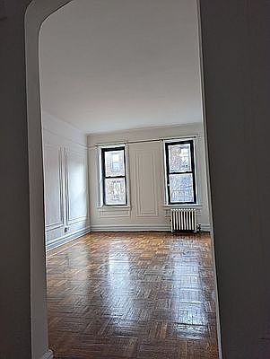 4th image of 41-16 51st St #2C