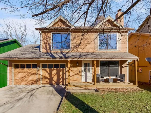 1118 NW 63rd St, Kansas City, MO 64118