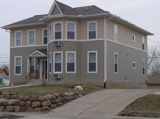 324 E Cook St, Portage, WI 53901