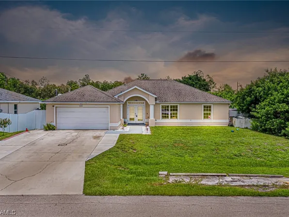 1104 Chauncey Ave, Lehigh Acres, FL 33971