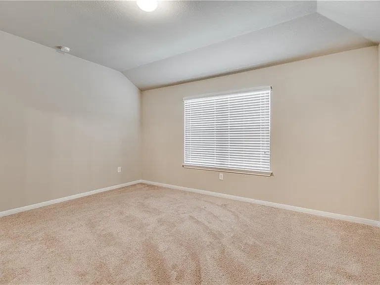 185 Voss — Photo 17