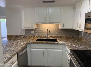 936 E Redfield Rd, Tempe, AZ 85283