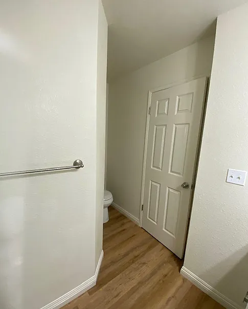 3 bed, 980 sqft, $1,800 — Photo 3