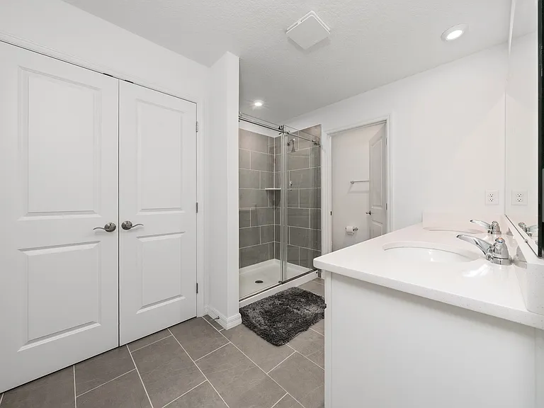 1202 Normandy Dr — Photo 7