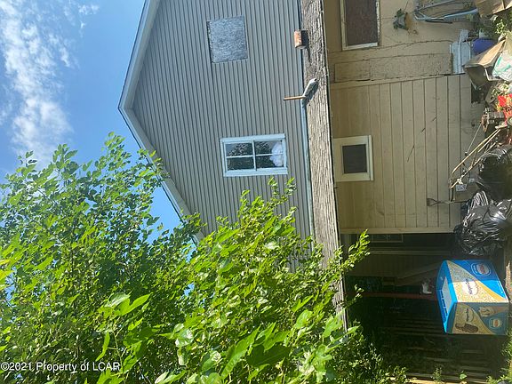 3rd image of 161 Willow St