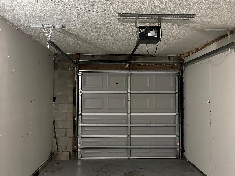 1 car Garage
