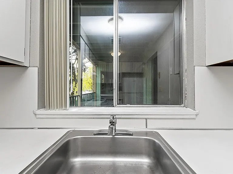 The Landon — Photo 14