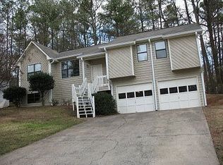 6045 Stone Wood Dr NW, Kennesaw, GA 30152