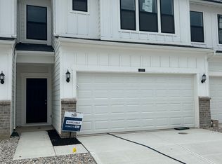 3274 Morab Dr, Zionsville, IN