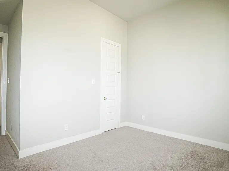 2251 Brookside Dr — Photo 9