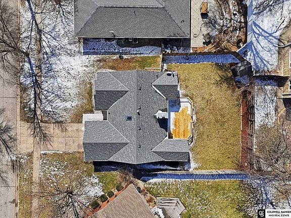 5th image of 6433 Thunderbird Cir