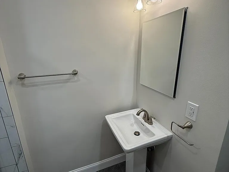 63 King St #2 — Photo 6