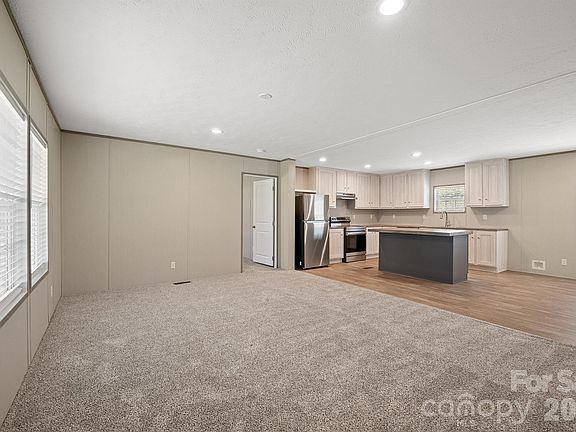 3rd image of 118 Peaceful Hill Dr