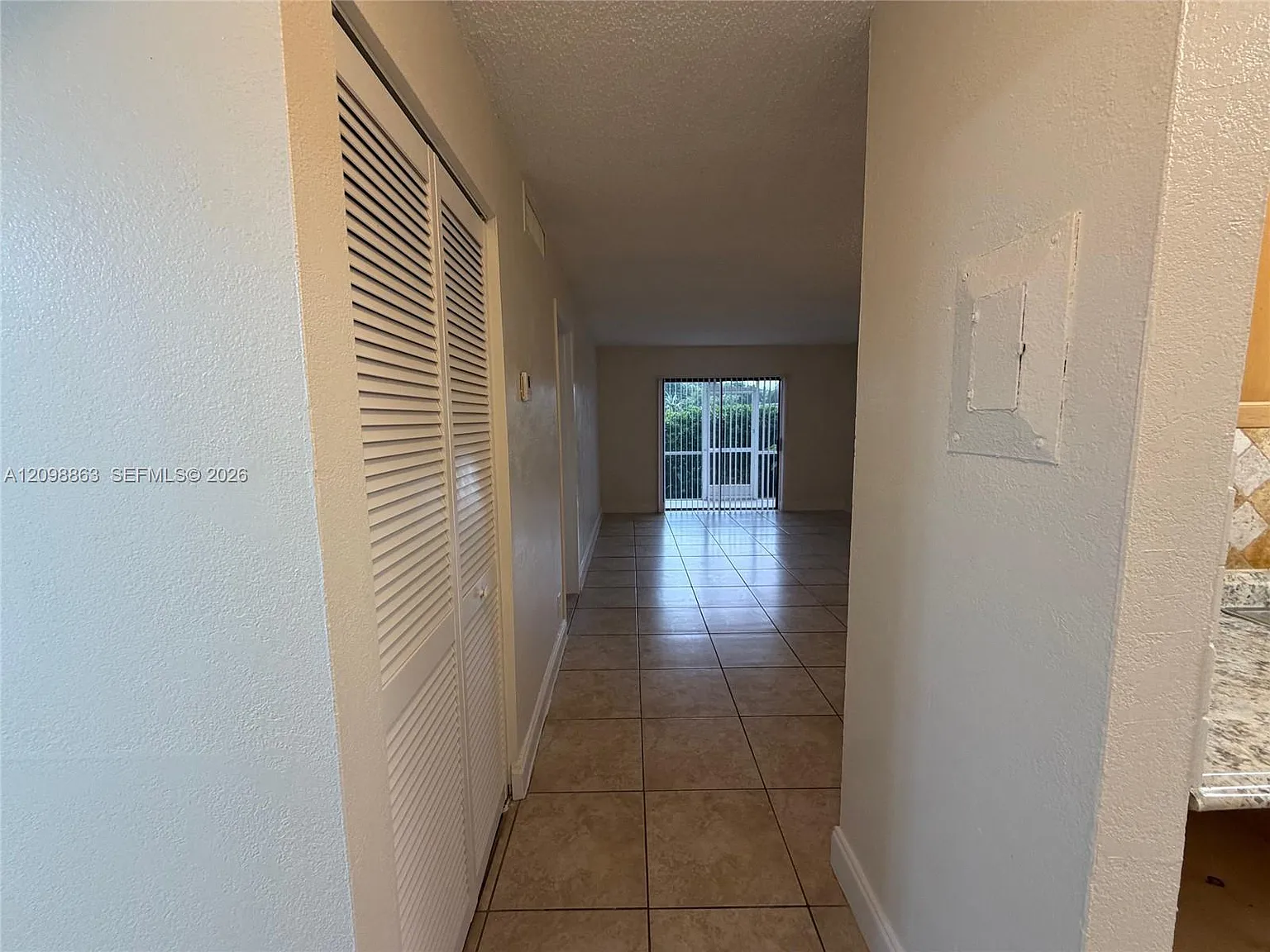 Venice Isles Condo — Photo 3