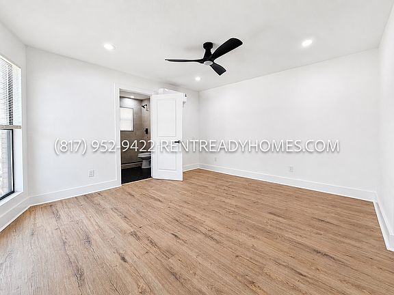 3rd image of 1510 W Jefferson Blvd #101