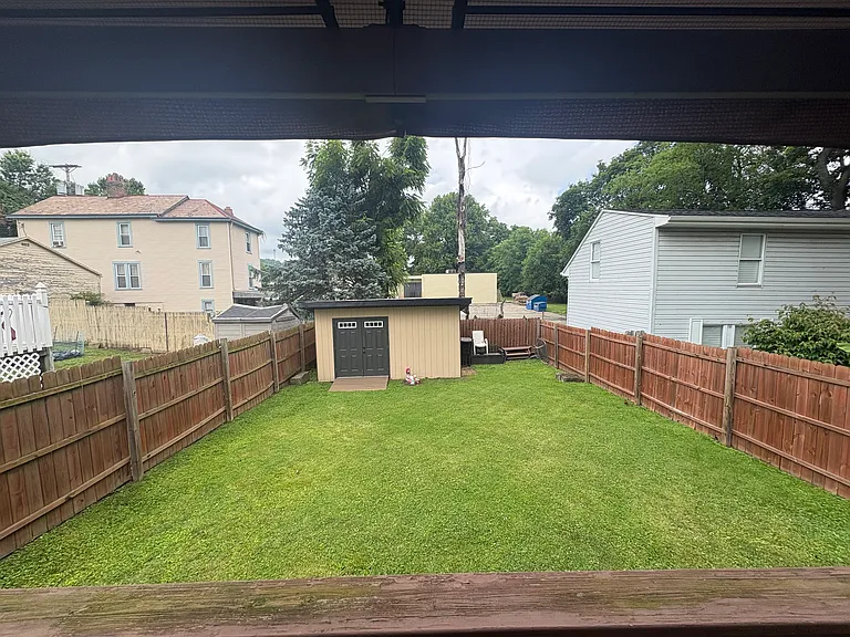 207 Delaware Ave — Photo 30