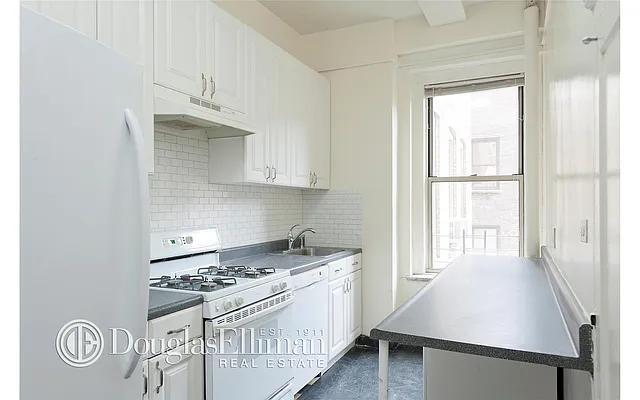 Rented by Douglas Elliman | media 12