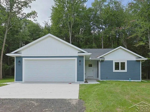 826 S Grey Rd, Midland, MI 48640