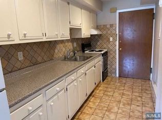 319 Essex St FLOOR 1, Harrison, NJ 07029