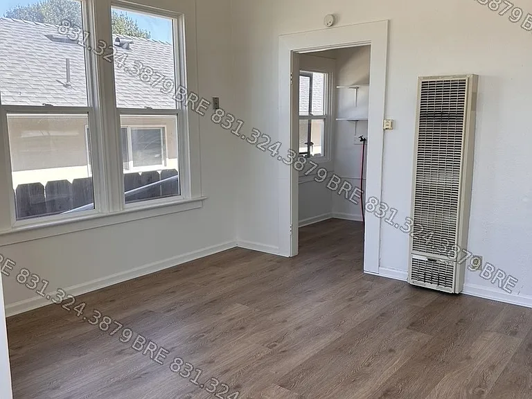 343A Alexander St — Photo 4