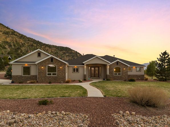 752 W Shuhthagi Ln, New Harmony, UT 84757
