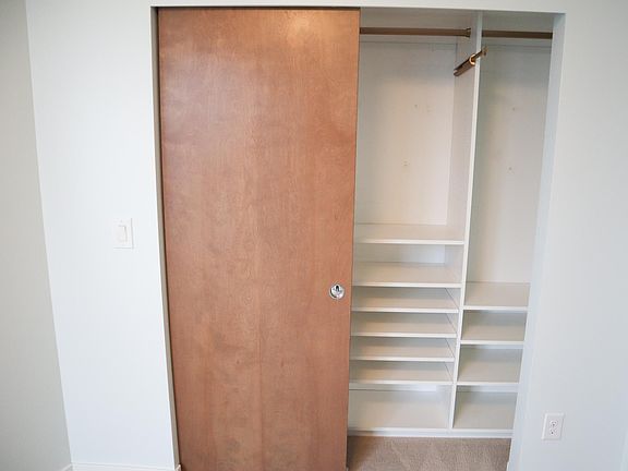 4th image of 208 16th Ave #C