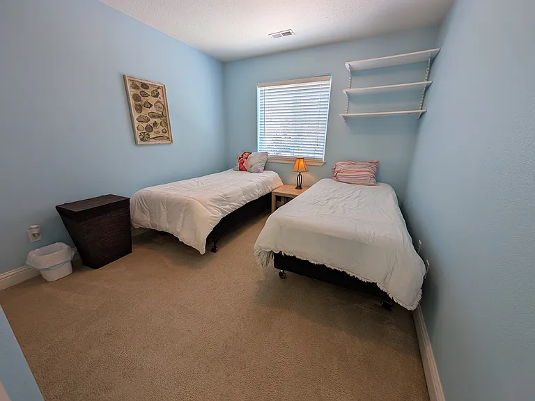 704 SE 56th Ave — Photo 23