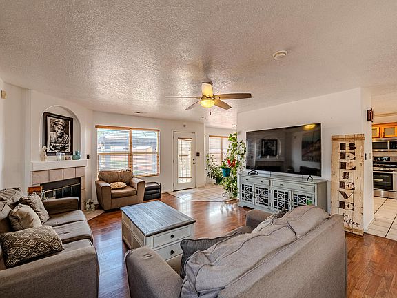 4th image of 8012 Vista Tijeras Ln SW
