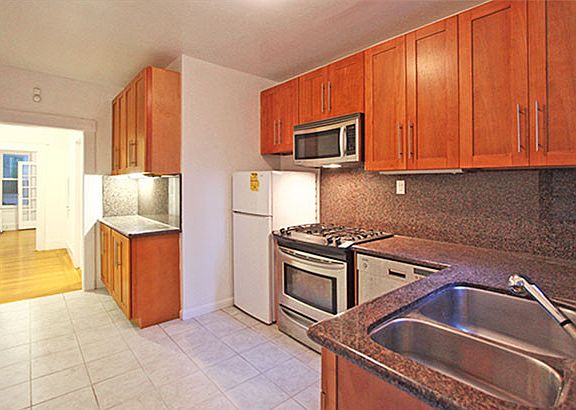 3rd image of 1219 Taylor St #U12