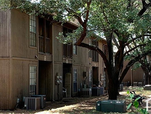 3rd image of 5451 Laguna Dr APT 224