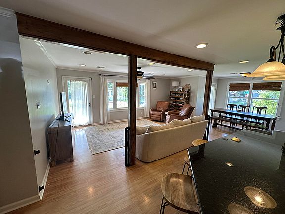 3rd image of 100 Ponderosa Ln