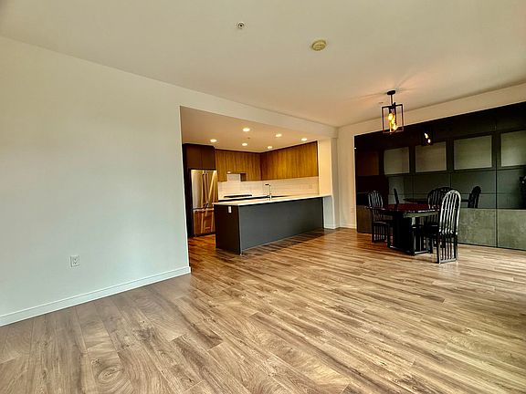 3rd image of 621 Regan Ave #312