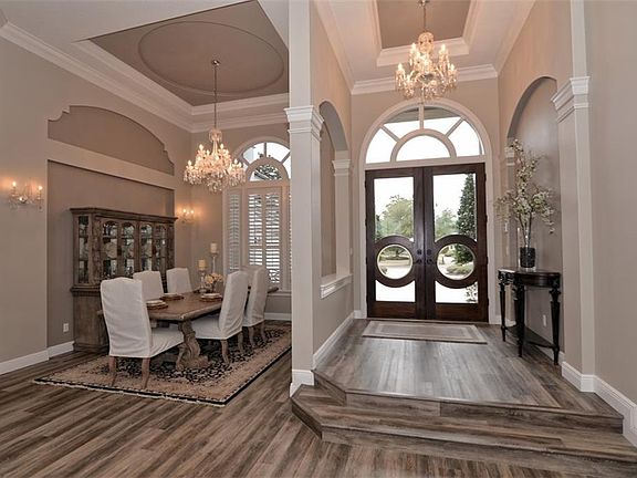 4th image of 2055 Alaqua Lakes Blvd