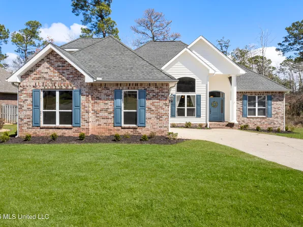 6465 Apelehama Rd, Diamondhead, MS 39525