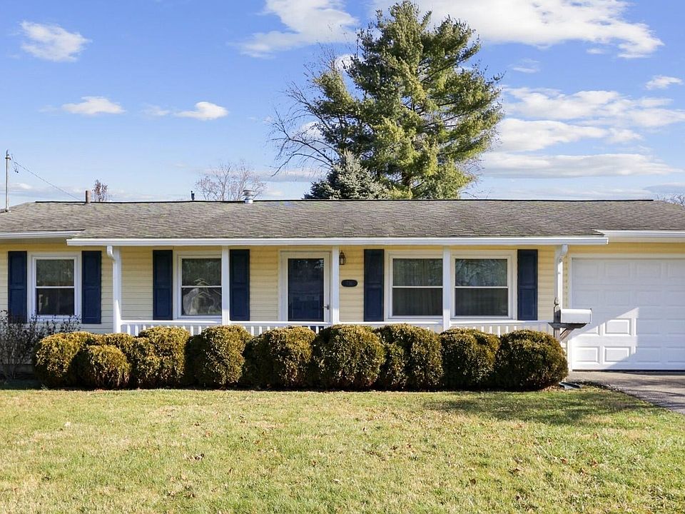 1st image of 736 Meadow Dr