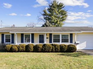 736 Meadow Dr, Newark, OH 43055