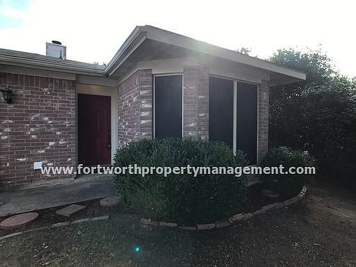 3rd image of 5832 Heatherglen Ter