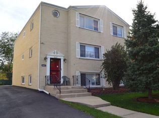 8447 W Oak Ave #1, Niles, IL 60714