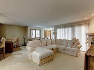2293A Circle Rdg, Delafield, WI 53018