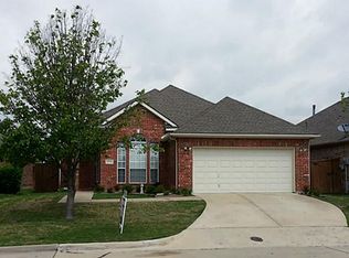 9701 Links Fairway Dr, Rowlett, TX
