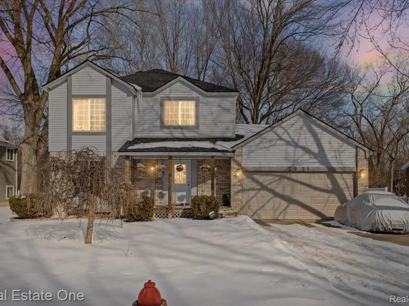 2931 Wisconsin Rd, Troy, MI 48083