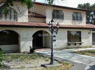 5740 W Oakey Blvd, Las Vegas, NV 89146