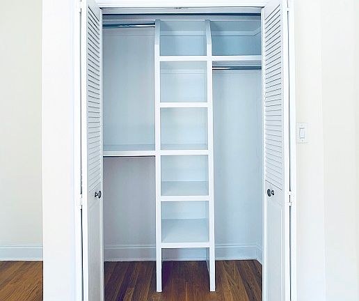 4th image of 209 W 13th St APT 10