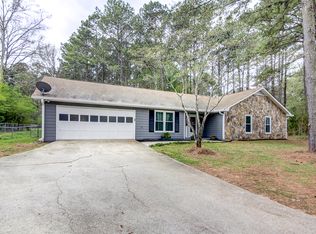 666 New Hope Rd, Fayetteville, GA 30214