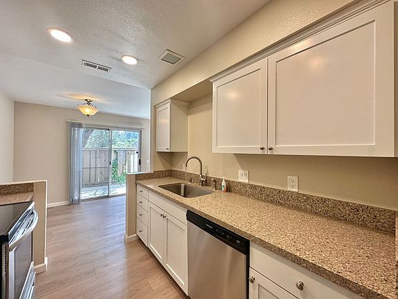 4th image of 4065 Porte La Paz Unit 158