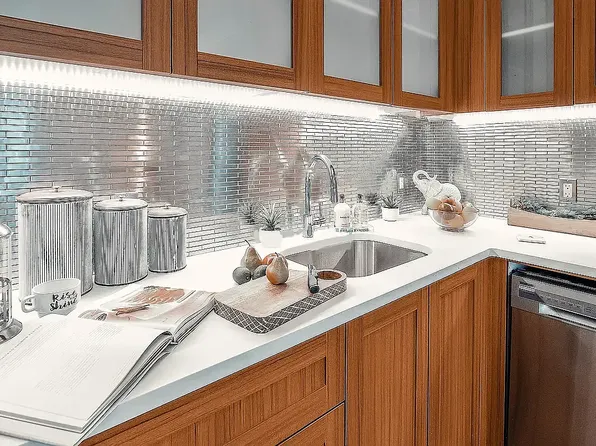 1538 New York Avenue image 6 of 19