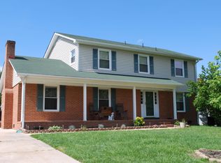 2038 Fox Run Rd, Burlington, NC 27215