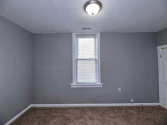 5th image of 9752 S Avenue J