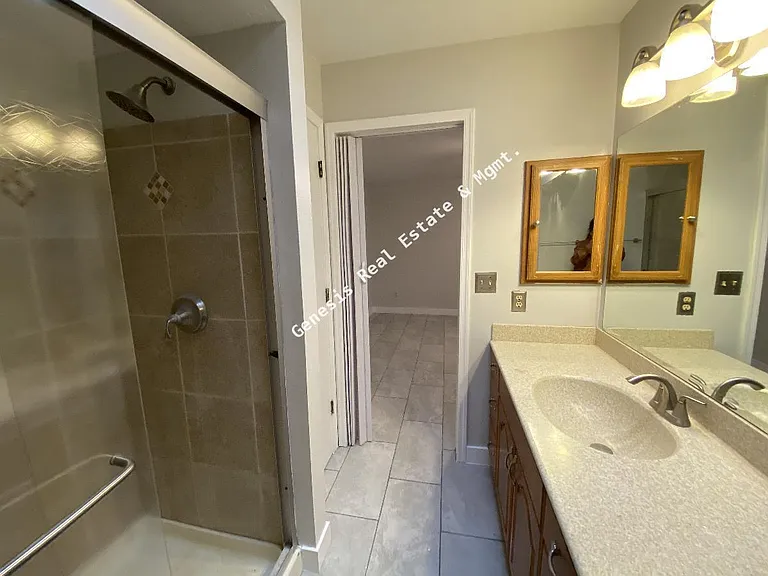 7720 E David Dr — Photo 15